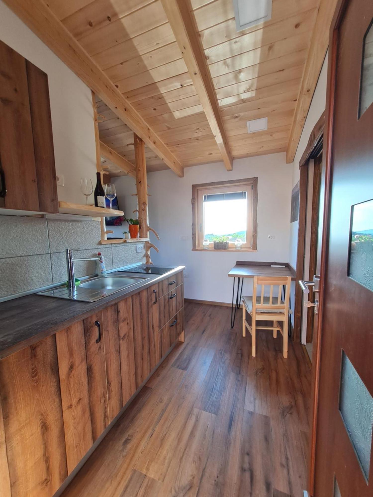 Panorama Glamping Vipavska Dolina Apartment Dobravlje Ngoại thất bức ảnh