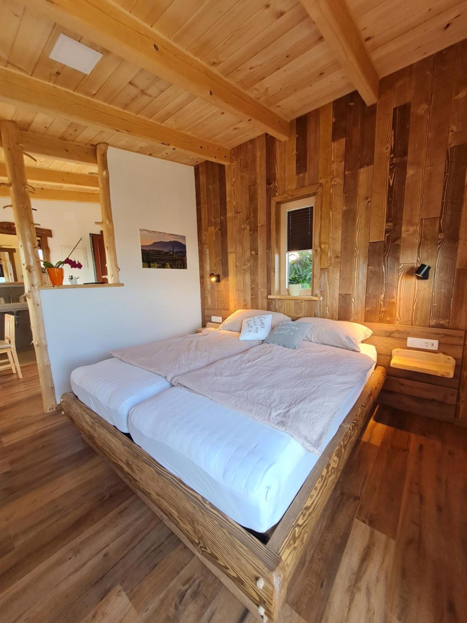 Panorama Glamping Vipavska Dolina Apartment Dobravlje Ngoại thất bức ảnh